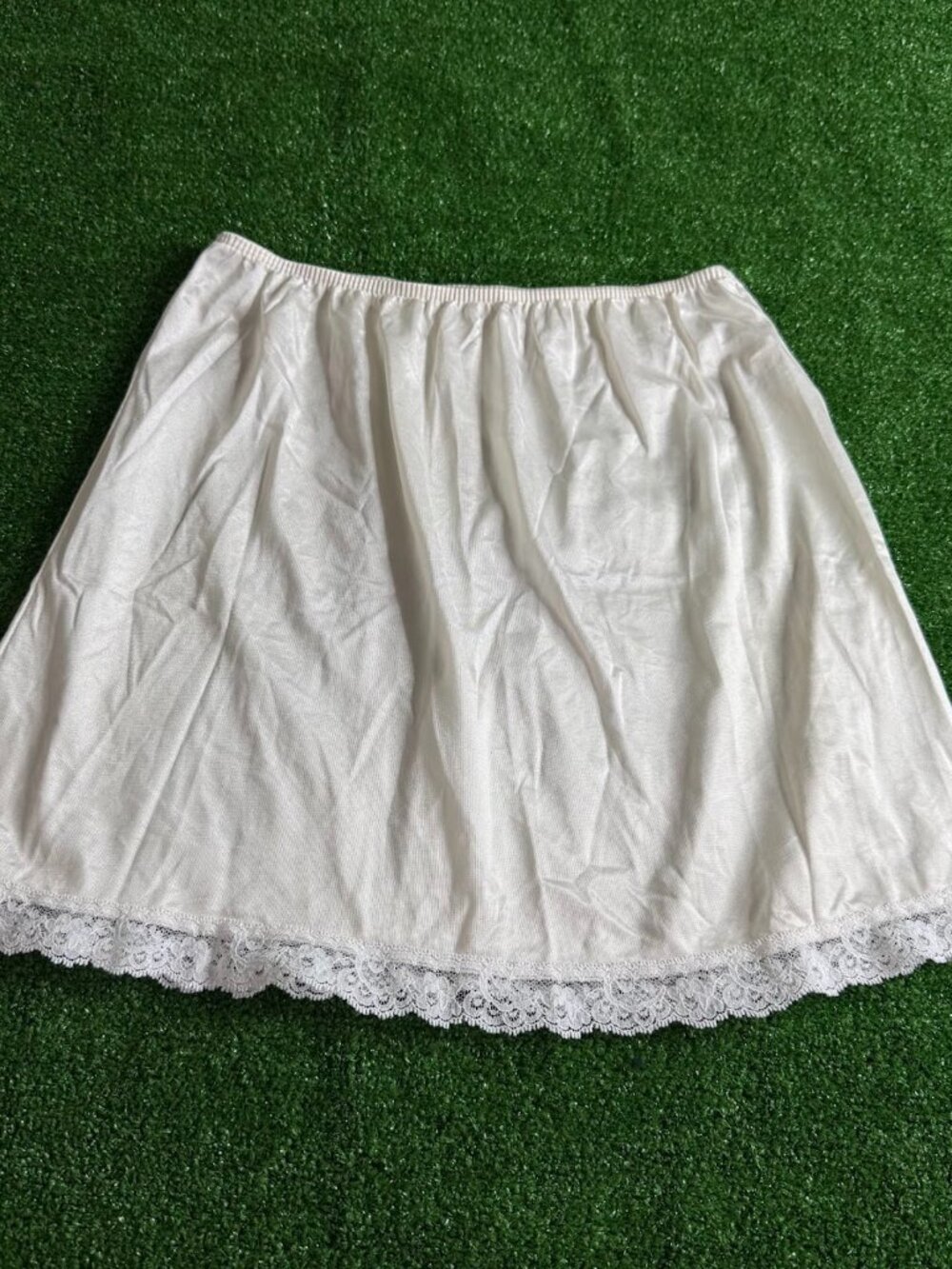 Vintage 70s Deena White Nylon Tricot Lace Trim Half Slip Underskirt Size M USA